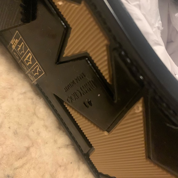 JIMMY CHOO Lance Flat Jelly Sandal - Picture 7 of 8